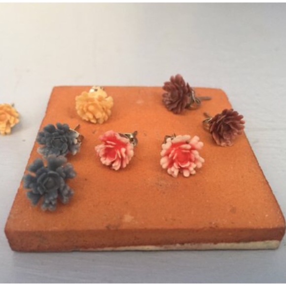 Four Flower Stud Earrings- Red, Blue, Yellow, Brwn - Picture 1 of 5